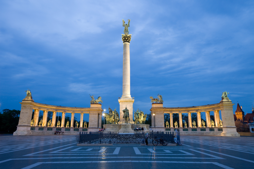 heroes_square
